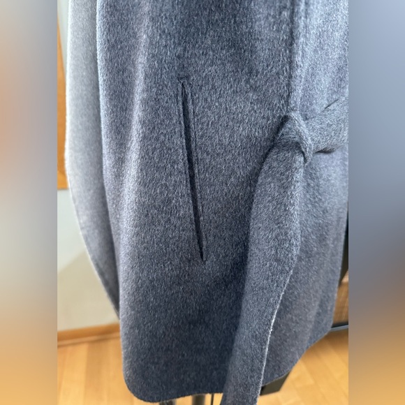 JOSEPH Lisa Wool And Cashmere Blend Felt
Wrap Coat in charcoal grey - Picture 9 of 15